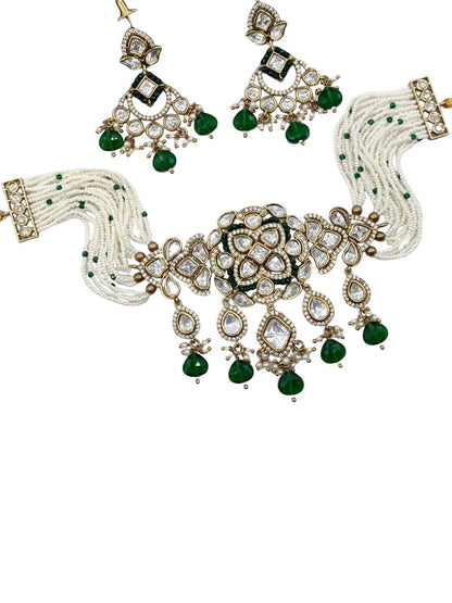 ANIRA EMERALD KUNDAN JEWELLERY SET