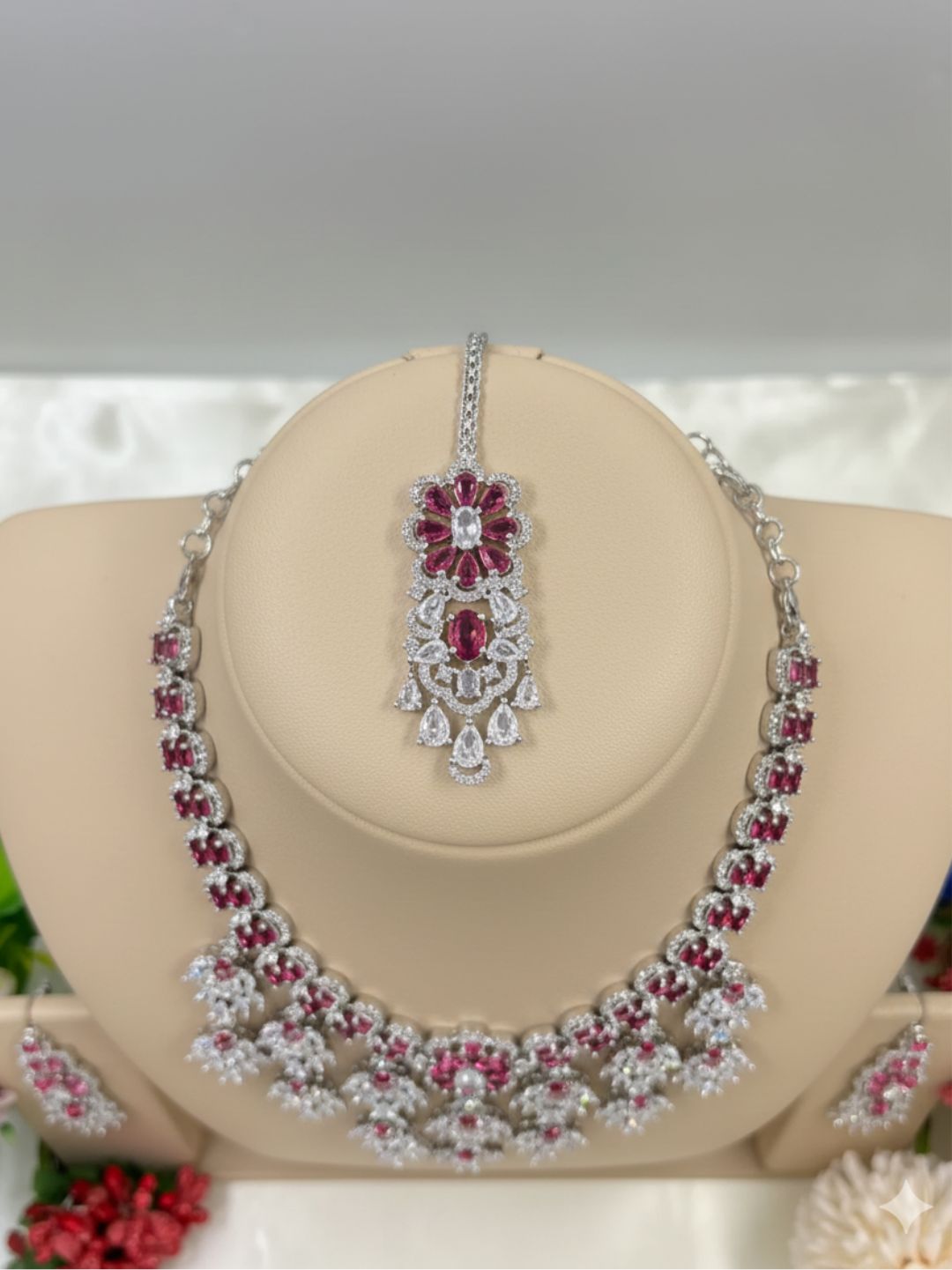 YASMINA AMERICAN DIAMOND NECKLACE