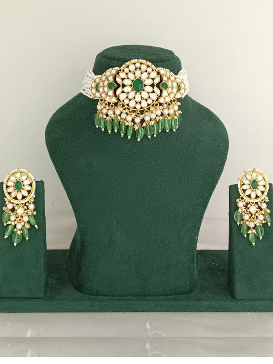 ISHA EMERALD KUNDAN CHOKER JEWELLERY SET