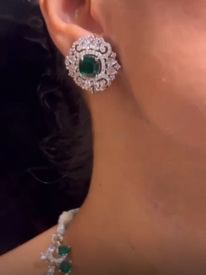 NITA SMALL EMERALD NECKLACE SET