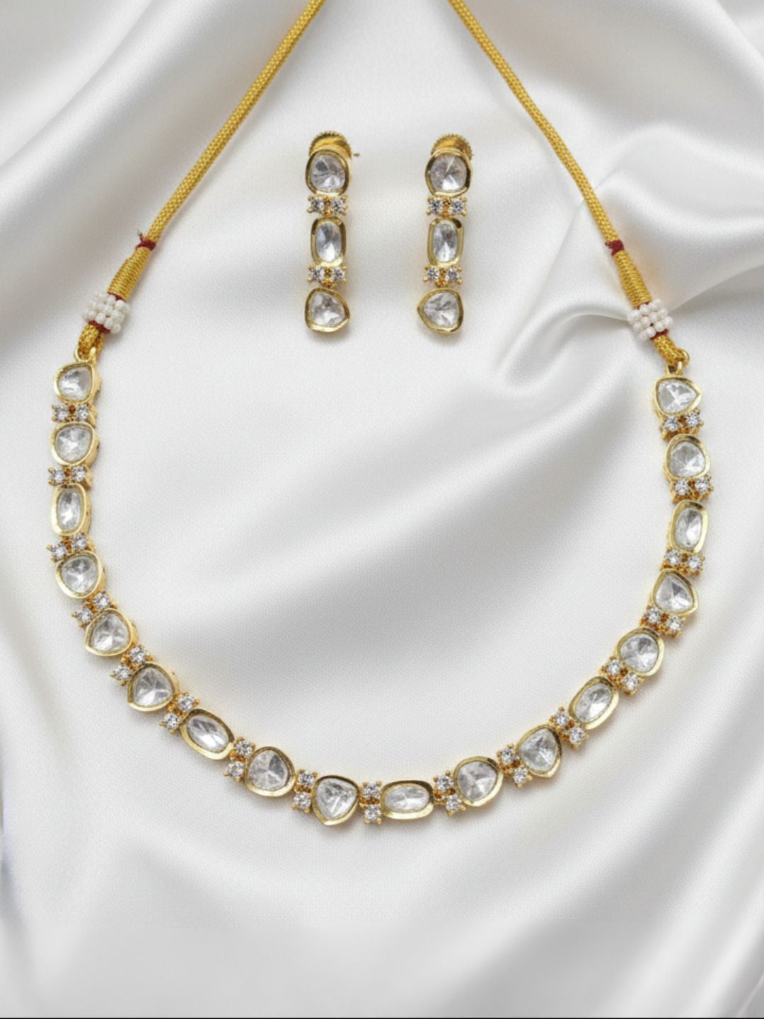 ADHIRA CLASSIC KUNDAN NECKLACE SET