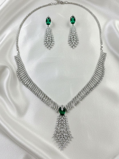 ZARENA EMERALD DROP AD NECKLACE