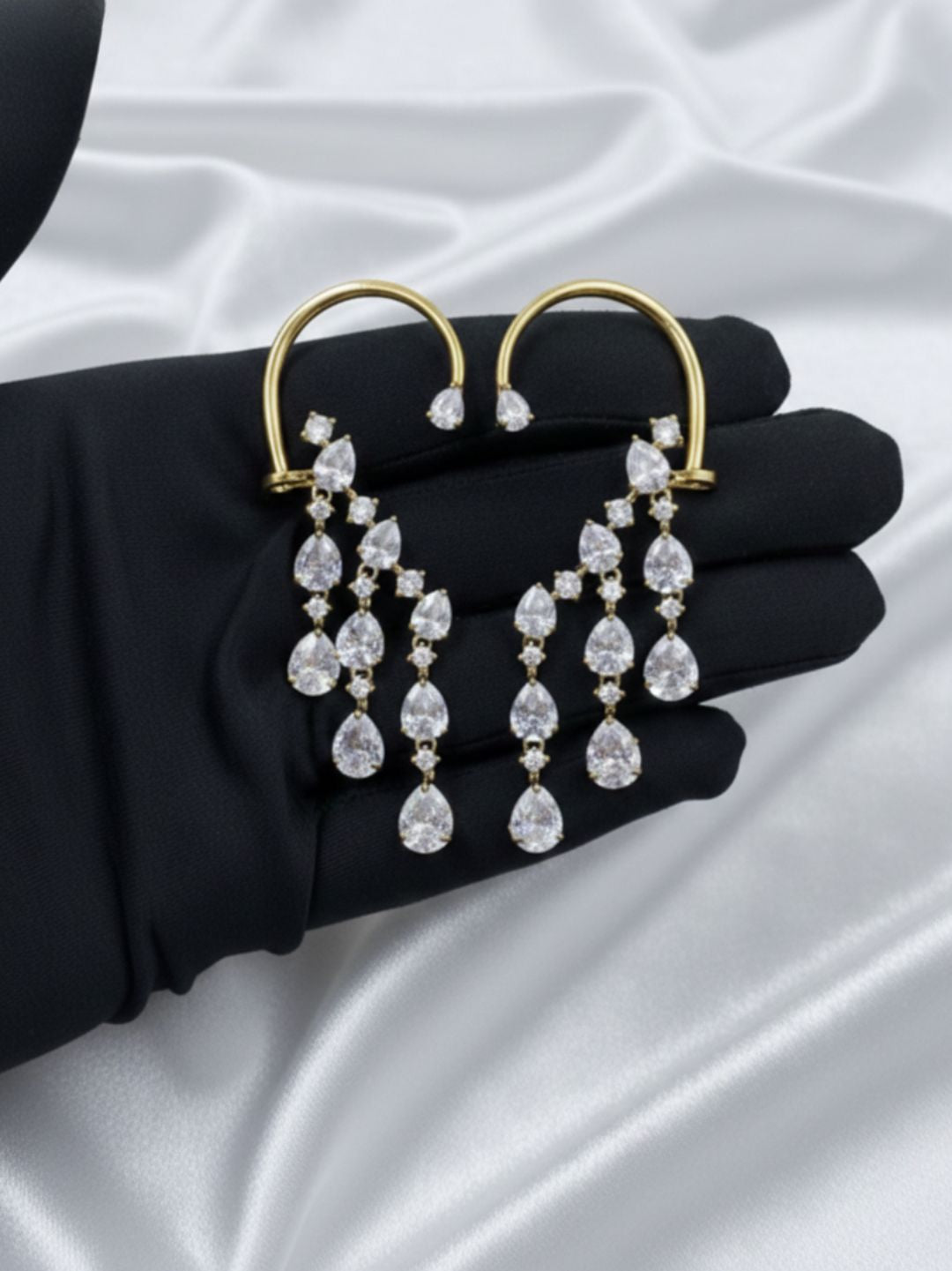 SERA DIAMOND DROP EAR CUFFS