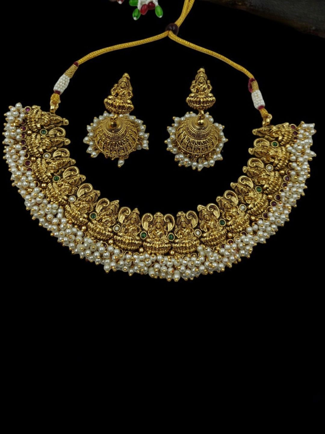 Lakshmi Jewellery Set