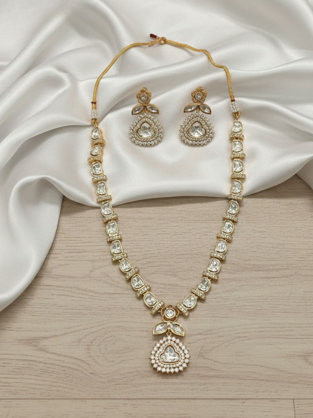HRIDAYA KUNDAN NECKLACE SET