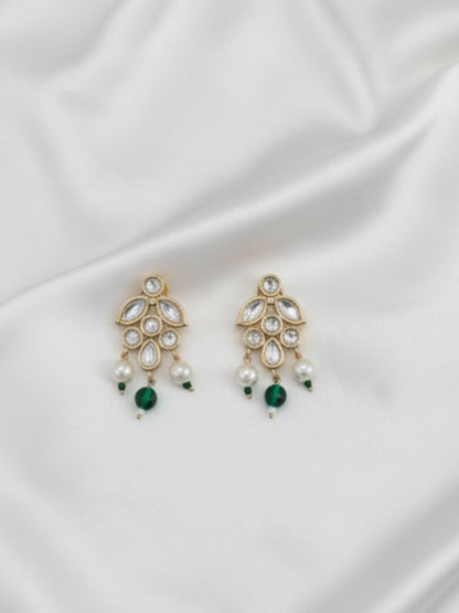 AARNA EMERALD PEARL KUNDAN NECKLACE SET