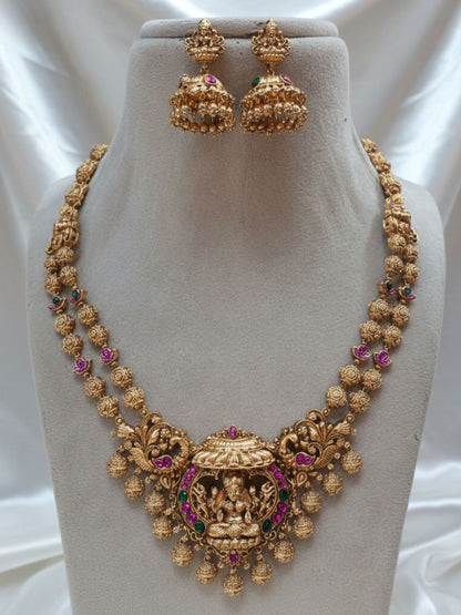 ROYAL ANTIQUE LAKSHMI KUNDAN KEMP NECKLACE SET