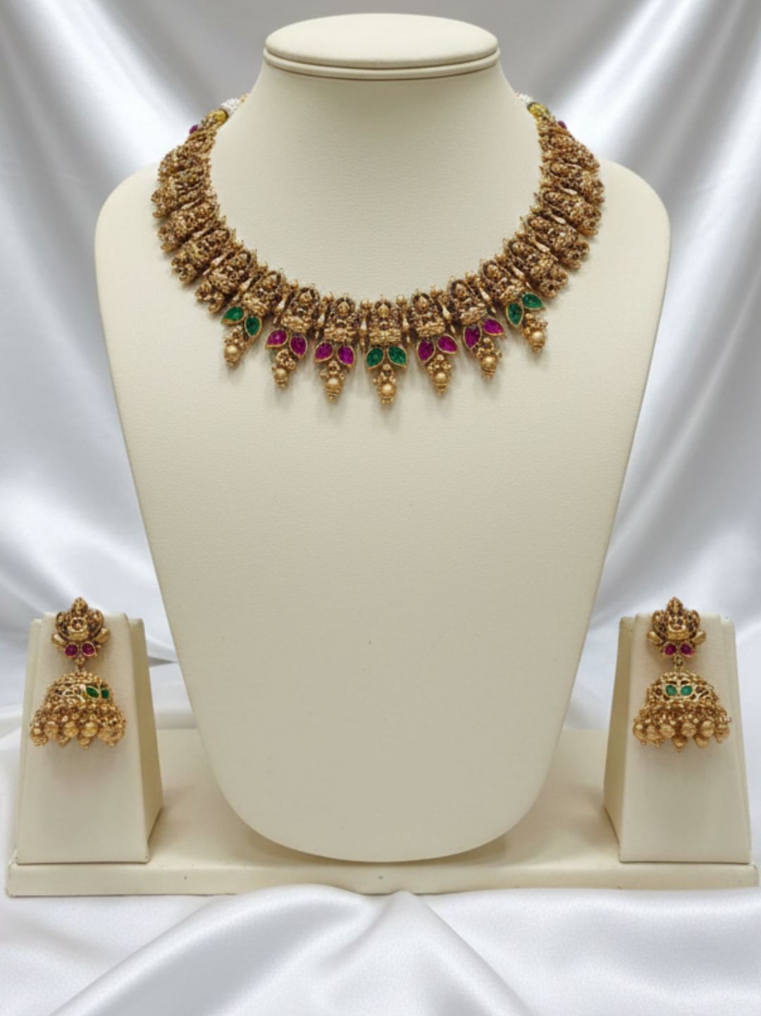 LAKSHMI JEWELLERY SET