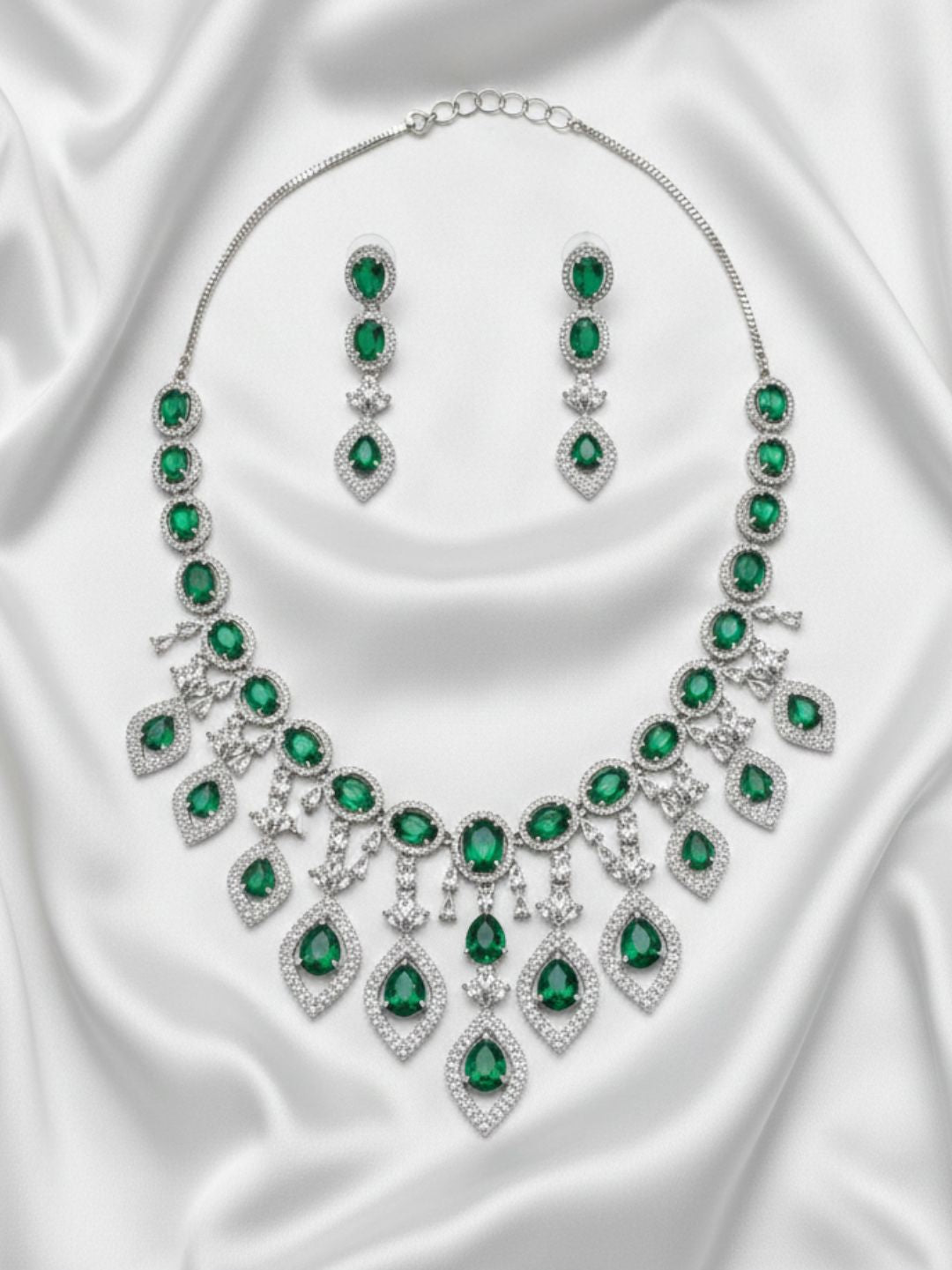 SCARLET LUXURY DROP JEWELLERY SET