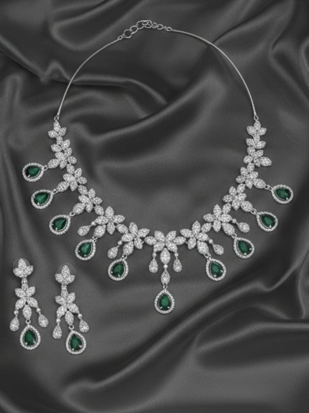 GREEN CELESTIAL JEWELLERY SET