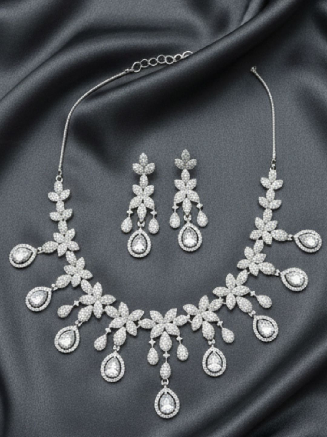 GREEN CELESTIAL JEWELLERY SET