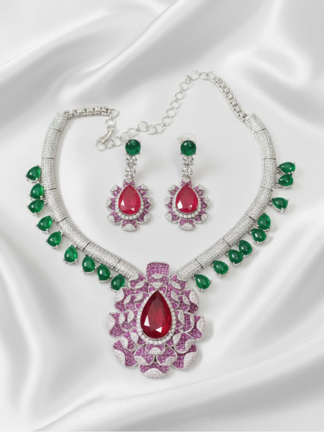 DESIGNER AMERICAN DIAMOND JEWELLERY SET