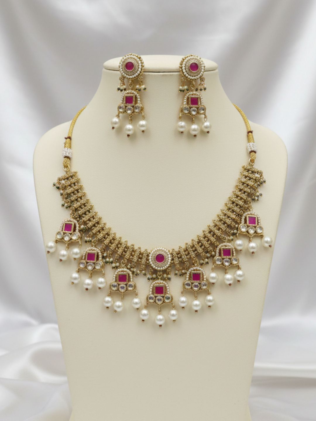 DAKSHA RANI JEWELLERY SET