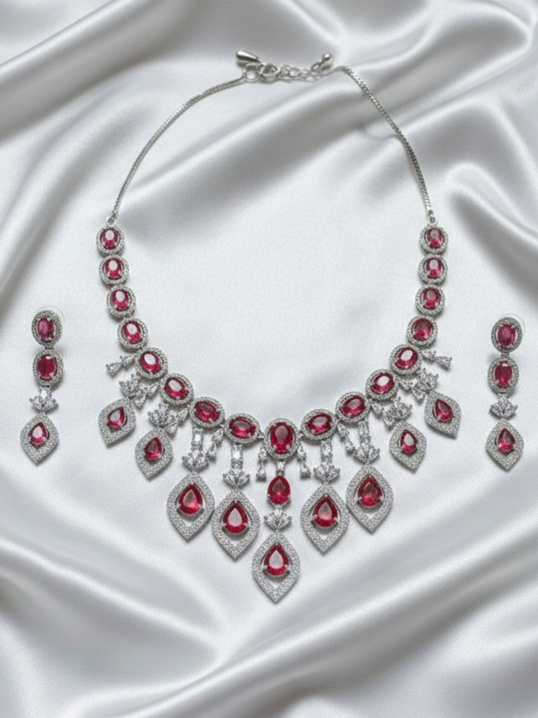 SCARLET LUXURY DROP JEWELLERY SET