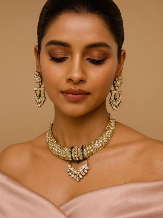 ROYAL EMERALD KUNDAN JEWELLERY SET
