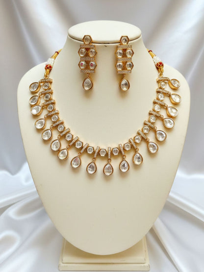 KAIRI GOLD KUNDAN JEWELLERY SET