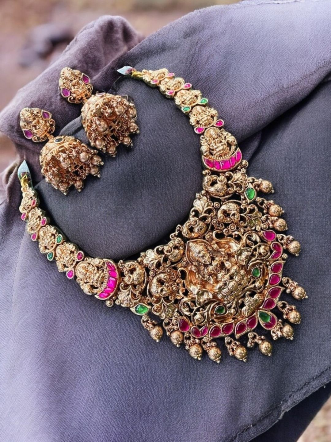 GRAND ANTIQUE LAKSHMI NECKLACE SET