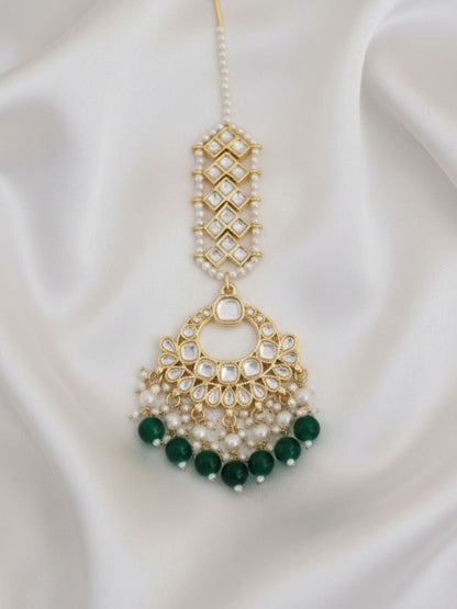 SOUMYA EMERALD NECKLACE SET