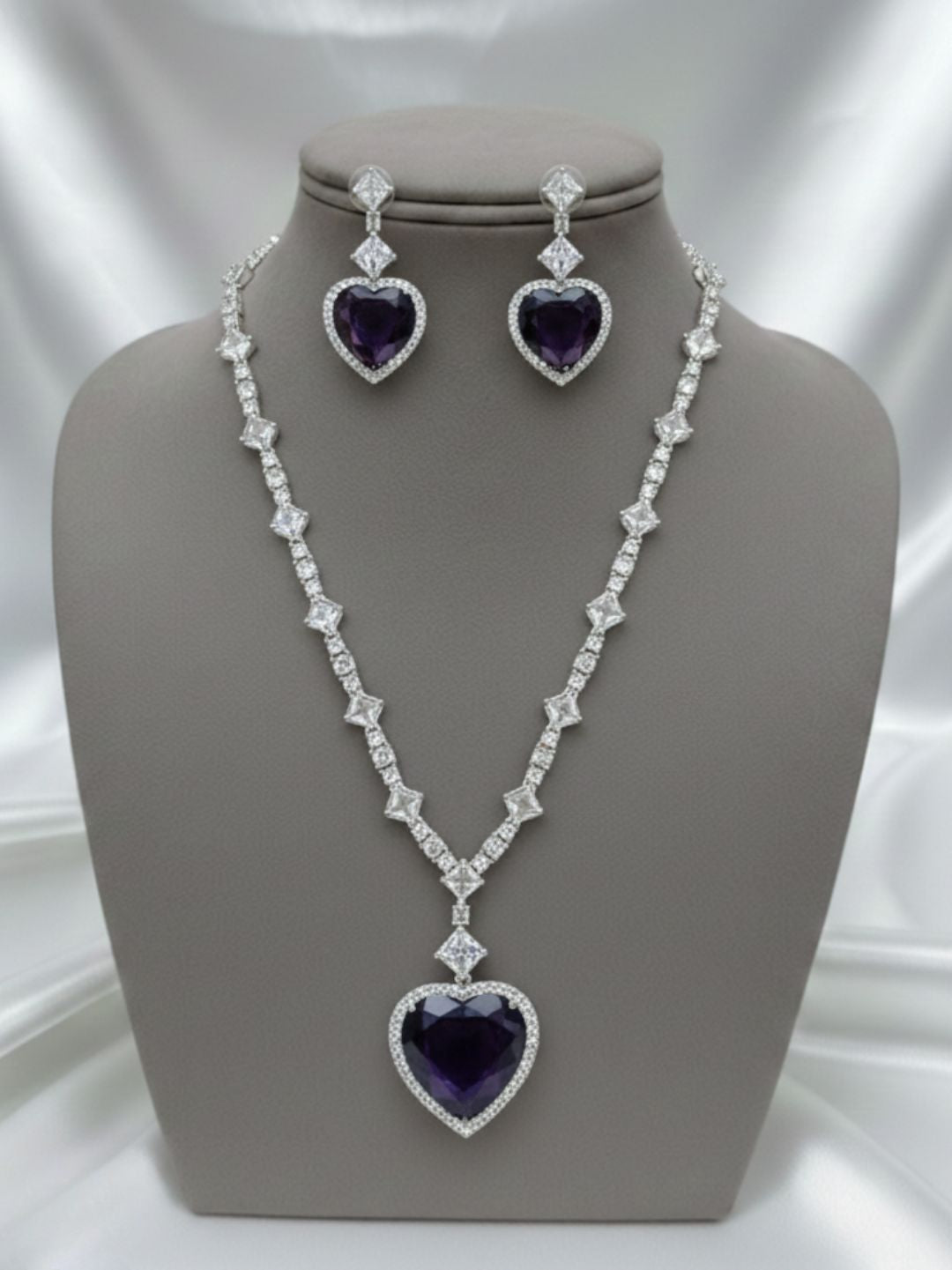 AURELIA HEART AD NECKLACE SET