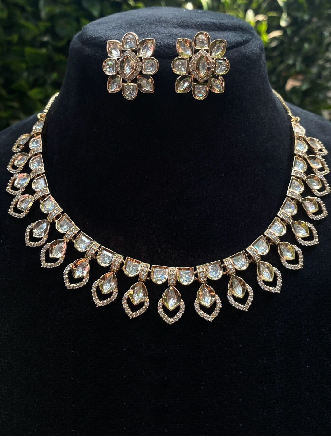 NEELA IVORY KUNDAN JEWELLERY SET