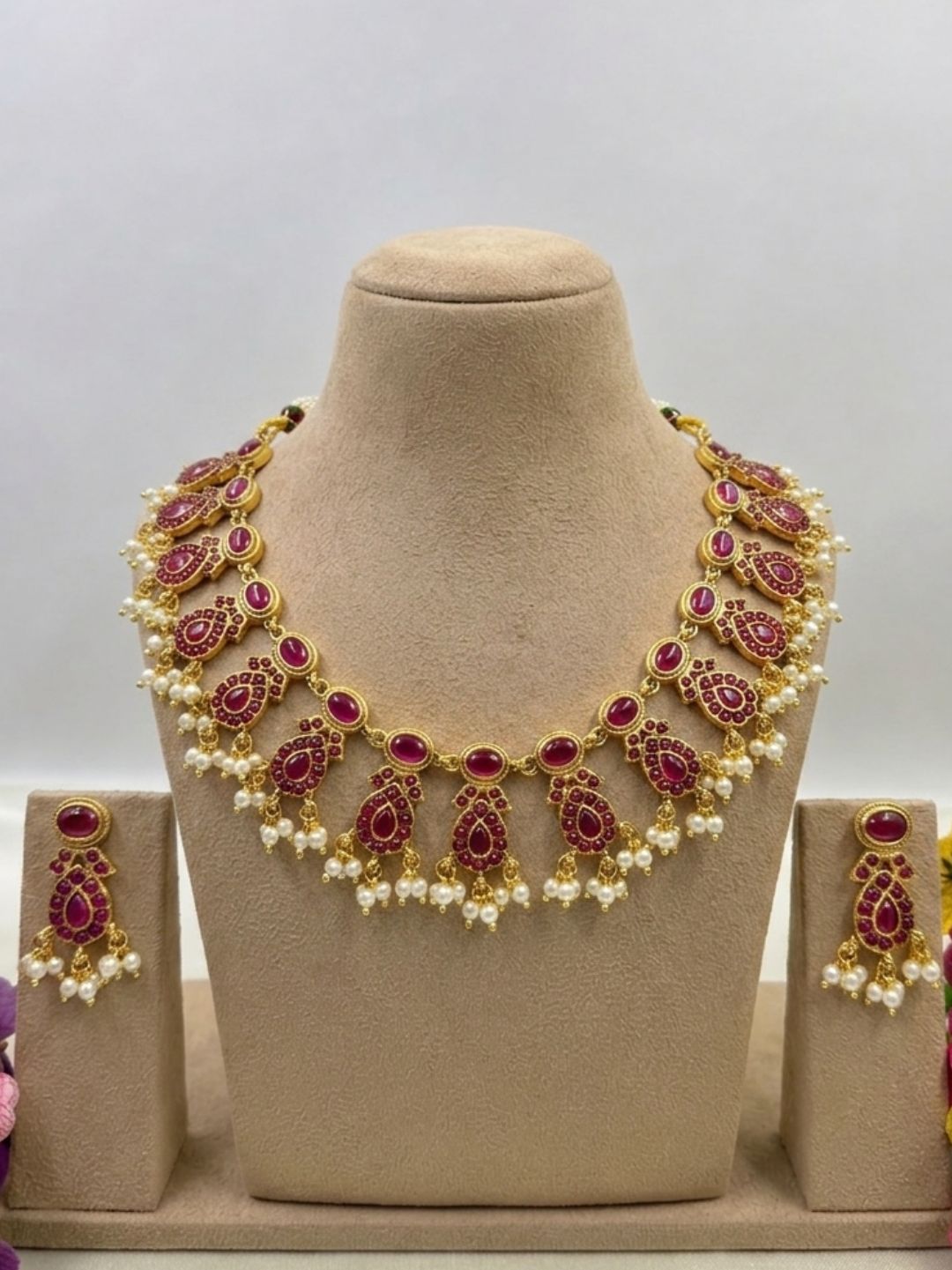 SUHITA KEMP ANTIQUE JEWELLERY