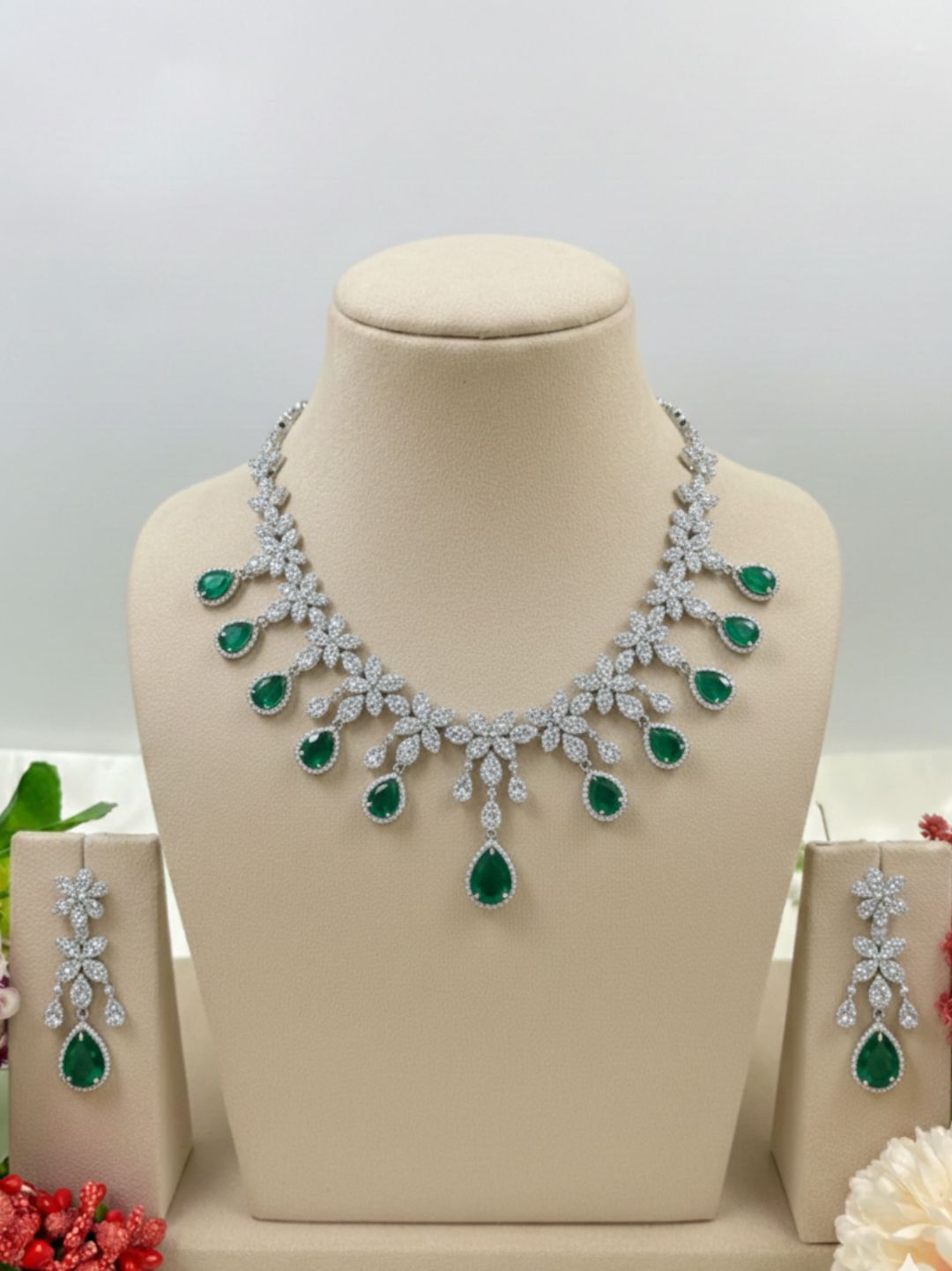 GREEN CELESTIAL JEWELLERY SET
