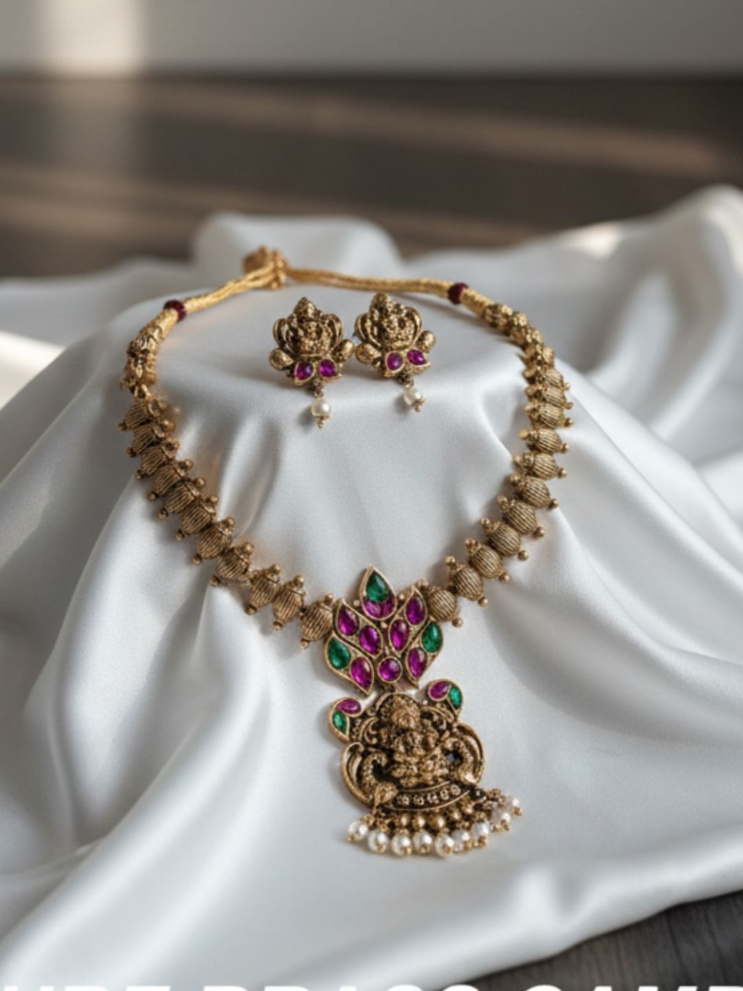 ADYA CLASSIC TEMPLE JEWELLERY SET