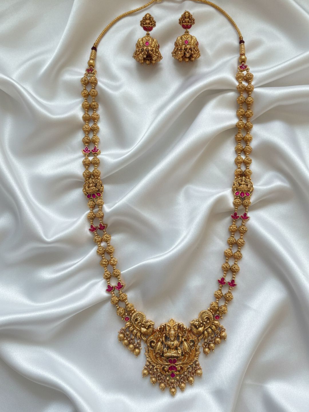 GRAND LAKSHMI JEWELLERY SET