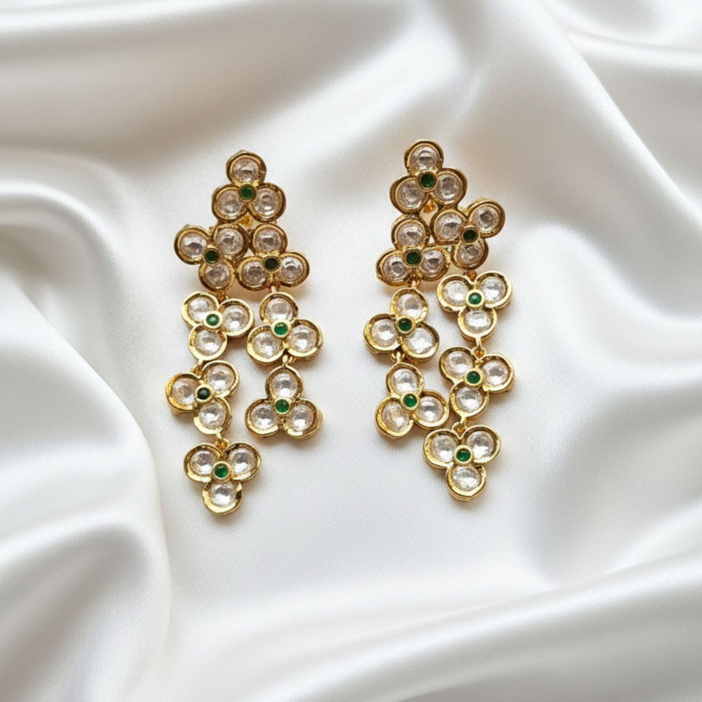 SWAPNESHWARI GOLD KUNDAN JEWELLERY SET