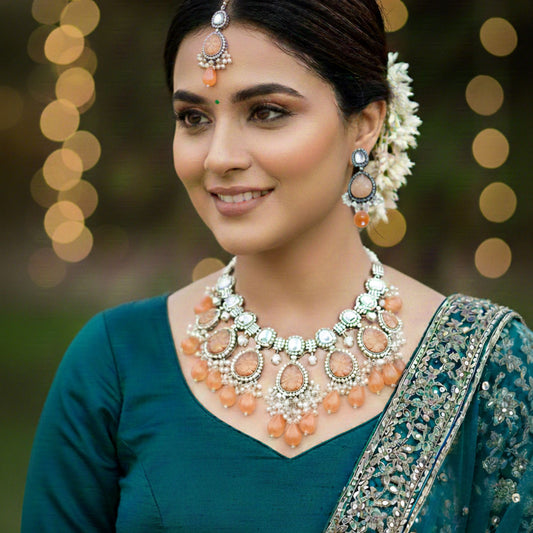 AANYA CARNELIAN KUNDAN JEWELLERY SET