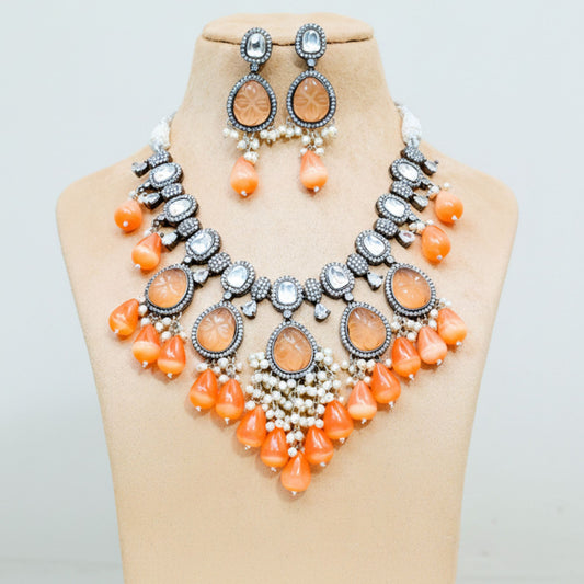 AANYA CARNELIAN KUNDAN JEWELLERY SET