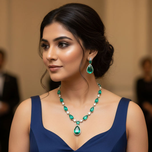 MUMTAZ EMERALD NECKLACE SET